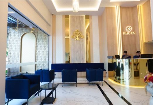 Lobby & reception
